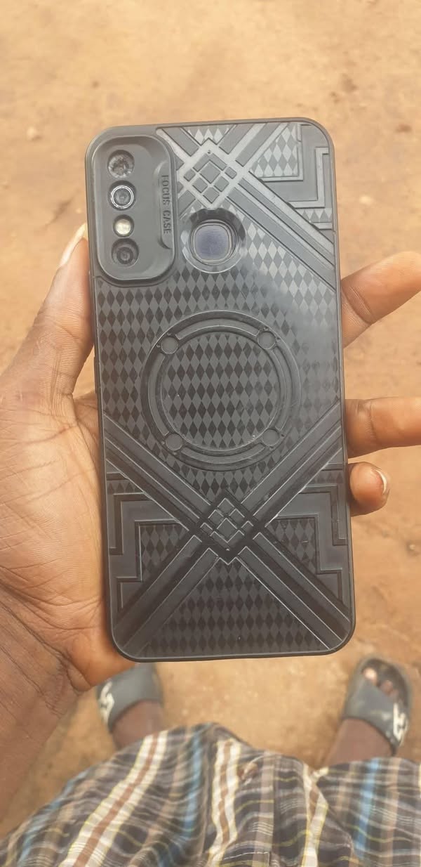 A picture of Infinix hot 8