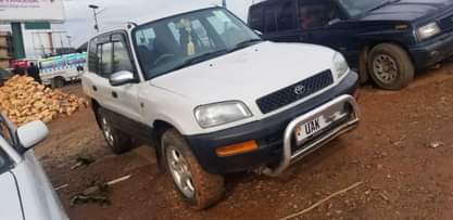 A picture of RAV 4 AT UGX10M. CALL or WATSAP 0703 693957.