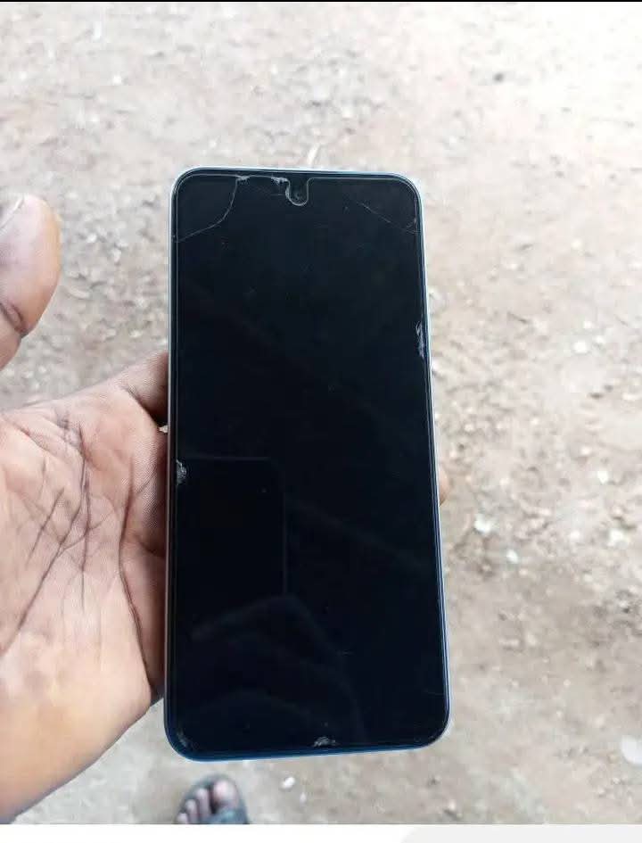 A picture of Infinix hot 50i