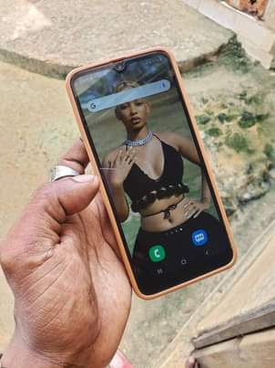 A picture of SAMSUNG GALAXY A30 HAINA KIPENGELE