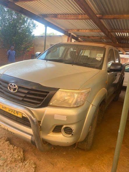 used toyota hilux