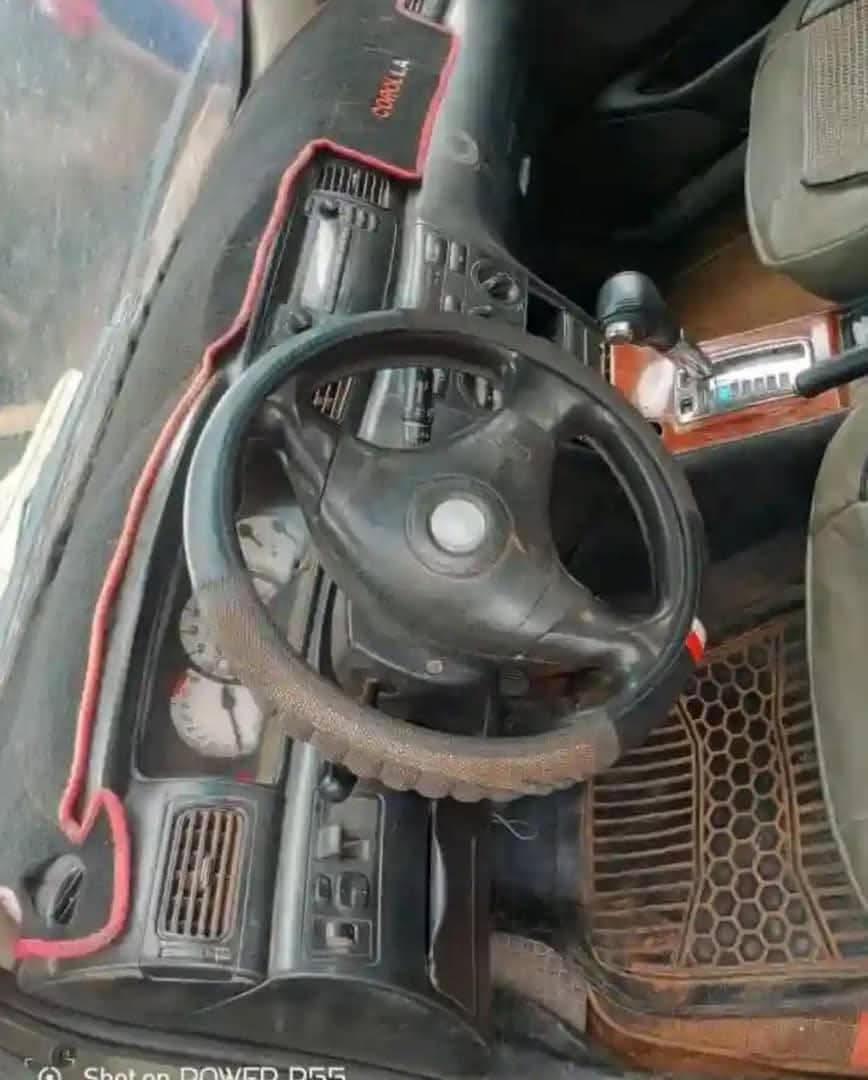 A picture of 2003 Toyota 2004
