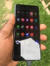 A picture of Samsung A71