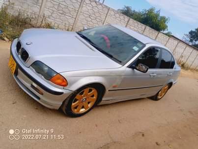bmw 320i