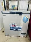 A picture of Friji hisense 720 000 Friza mr uk 390 000 Friza