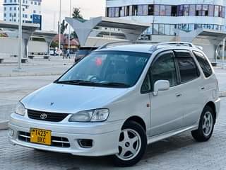 A picture of Toyota spacio old model unawsha unaondoka Injin 4E Gia automatic