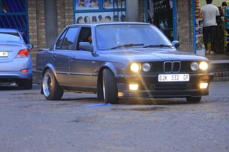 bmw e30