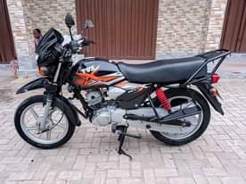 A picture of TVs 150 TSH 850 000 nipigie au Whatsapp 0693328324
