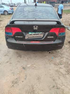 A picture of Honda civic 2007 model AC chilling Gear ok Engine perfect
