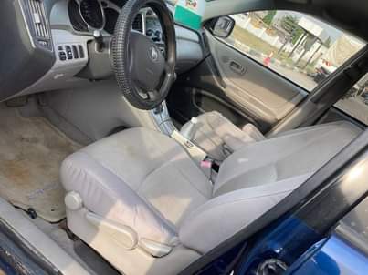 A picture of Less than a year registered Toyota Highlander 2006 3rows