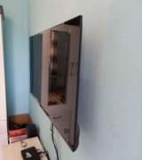 A picture of Tv Hisense inchi 40