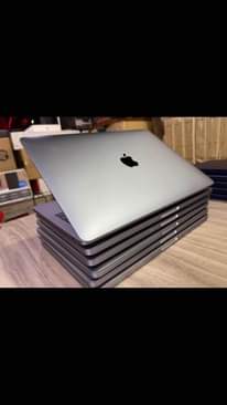 A picture of UK USED Mackbook 2012 500 8GB Only serious buyers needed