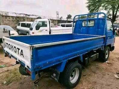 A picture of Toyota Dyna 150 For Sale at Lagos state 1 4500