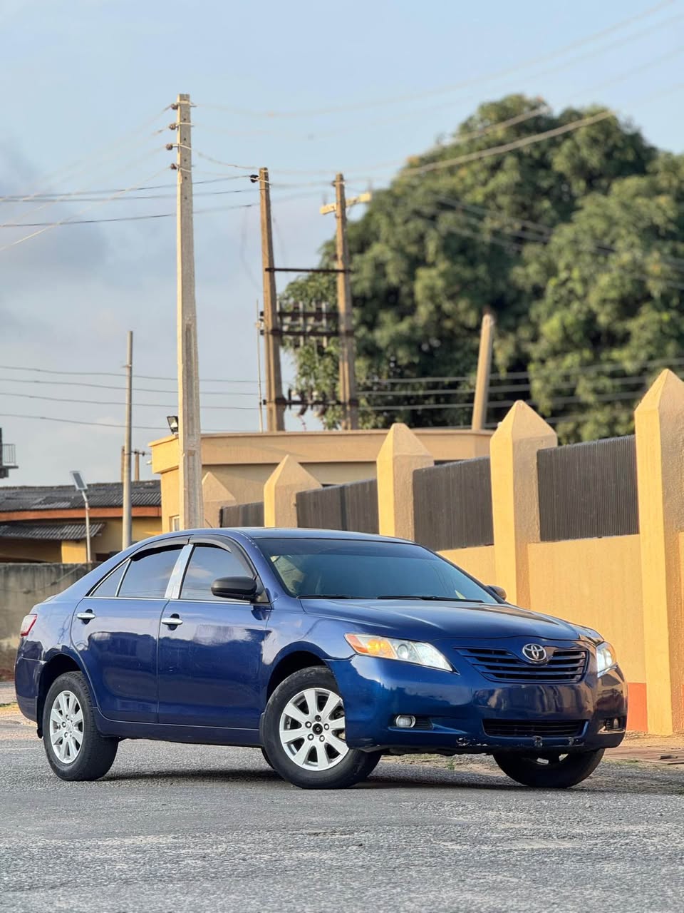 A picture of NEATLY USED REG TOYOTA CAMRY LE