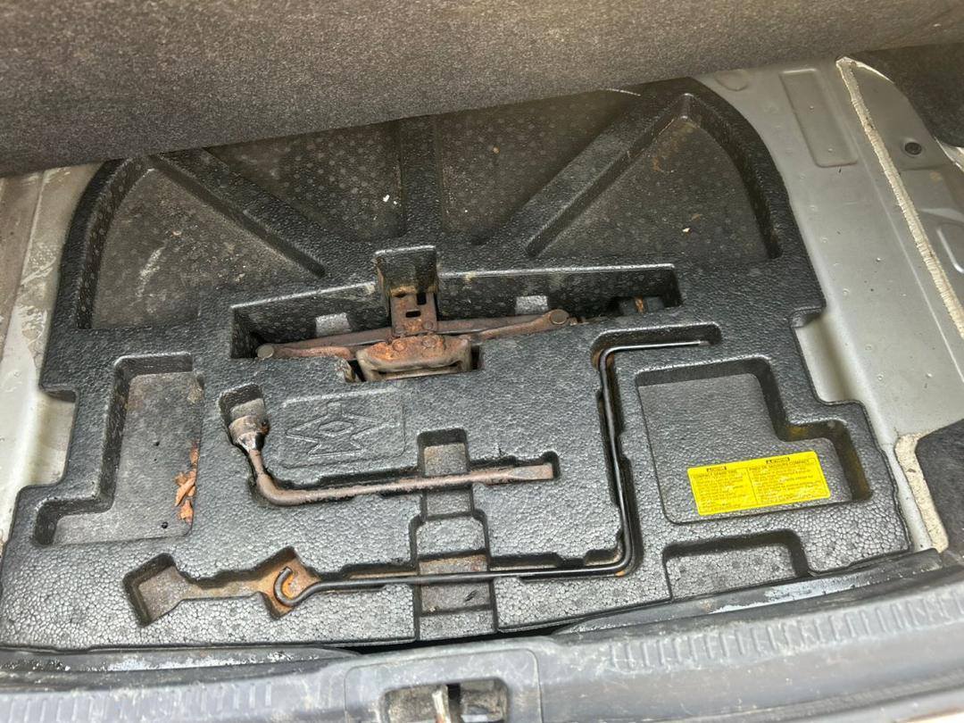 A picture of Toyota Camry 2014 Tokunbo accident free Spare tyre Clean engine