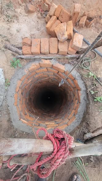 A picture of Water from underground