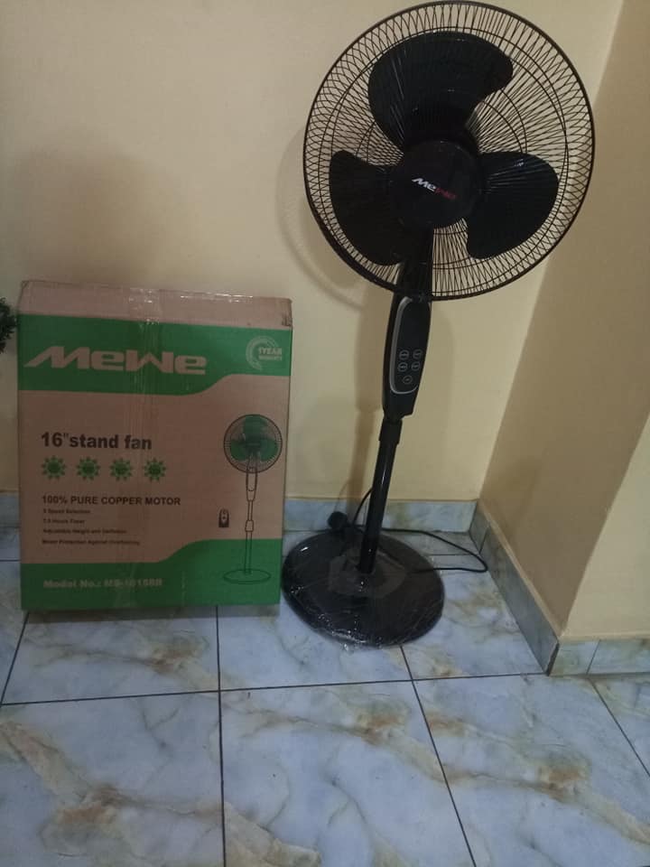 A picture of Box pack stand fan remote control 110k 0700711388