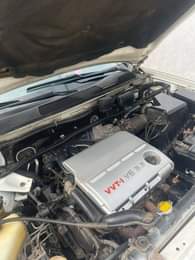 A picture of EXTREMLY CLEAN TOYOTA HIGHLANDER FIRST BODY PAN 2006 MODEL GOING