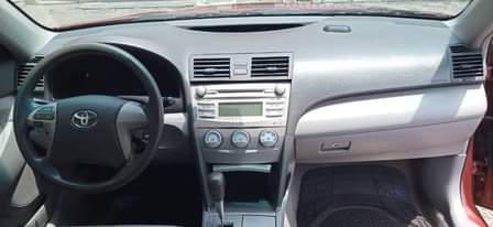 A picture of TOYOTA CAMRY