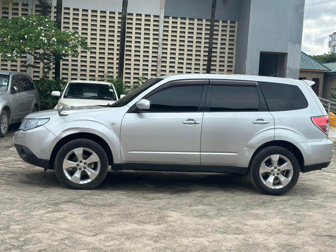 A picture of SUBARU FORESTER