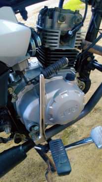 A picture of Tvs HLX 125