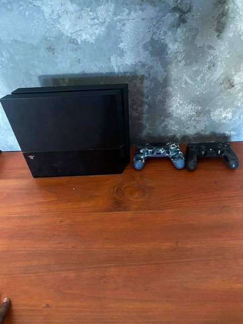 A picture of PS 4