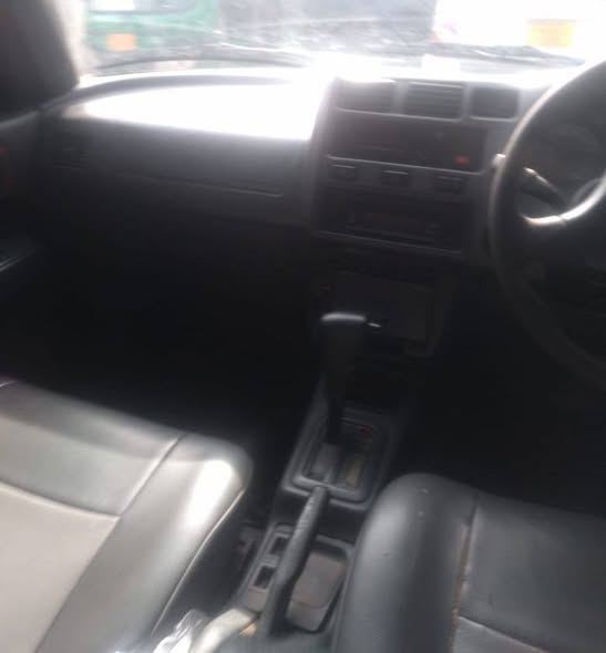 A picture of TOYOTA RAV4 L