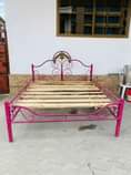 A picture of Kitanda cha chuma
