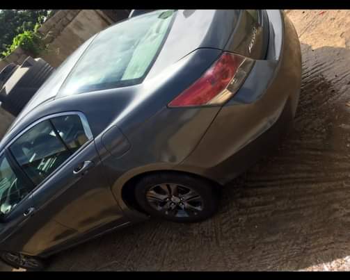 A picture of 2010 HONDA ACCORD