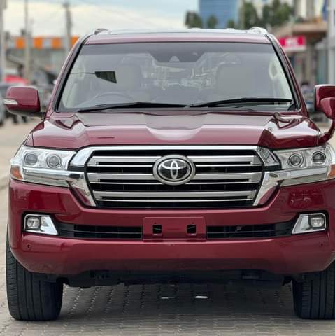 A picture of LANDCRUISER VX