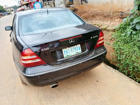 A picture of Mercedes Benz C350 4matic