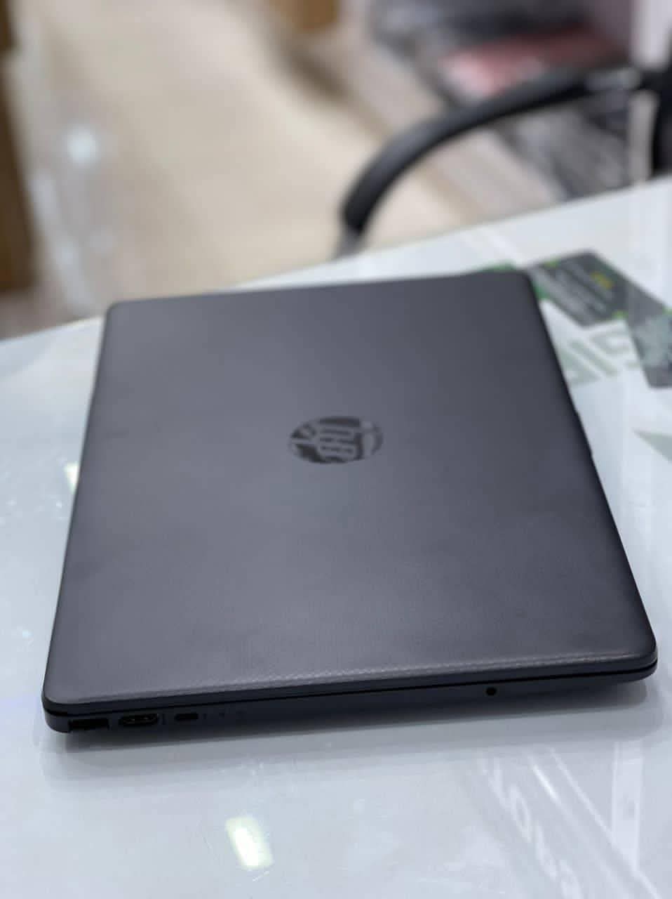 A picture of HP 6th Gen i5 with 8gb RAM and 256gb SSD