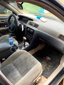 A picture of Toyota Camry 02 2m