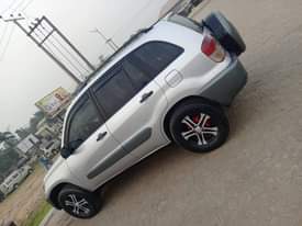 A picture of 2004 Toyota RAV4 Rav4 Jeep