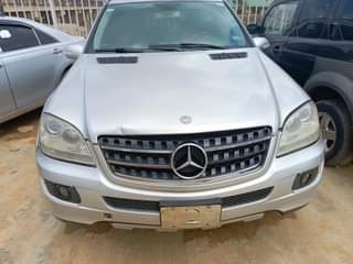 A picture of 2006 Mercedes Benz ML 350