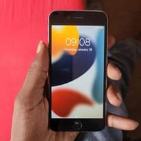 A picture of iPhone 6s 64gb njoo na ofa yako 0655695769 fingerprint haipo