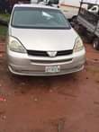 A picture of Distress sale extremely clean Toyota sienna