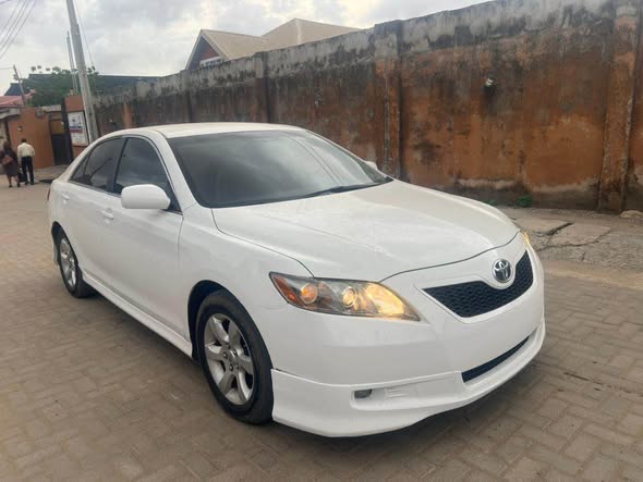 A picture of Toyota Camry SE 2008 Unregistered