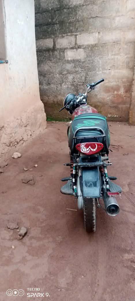 A picture of 2025 Boxer bajaj