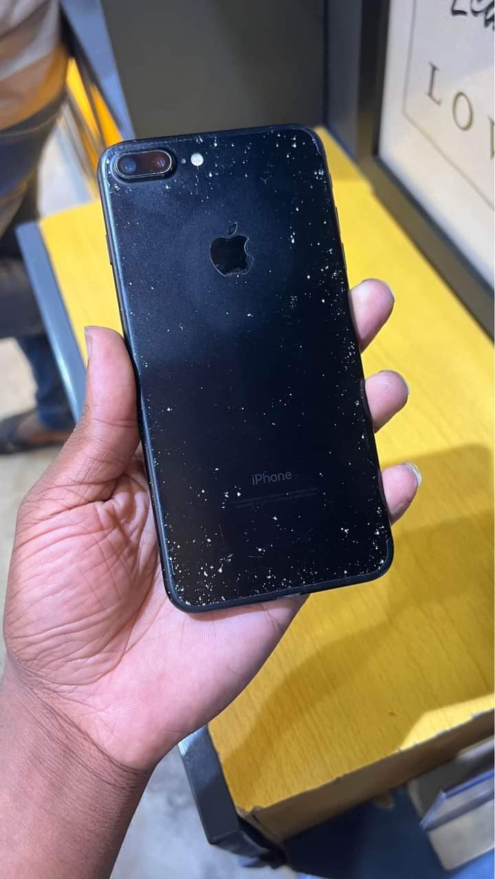 A picture of Iphone 7plis