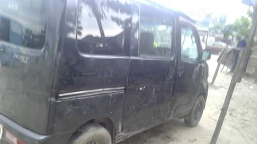 A picture of Hijet mini bus available Engine and gearbox works well Price