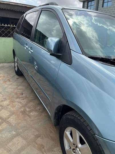 A picture of Foreign used Toyota sienna 2007