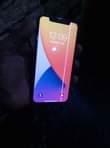 A picture of IPhone x 64gb