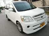 A picture of Toyota Noah