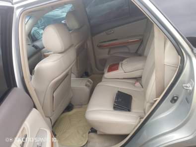 A picture of Highest grade Lexus RX 330 everything is intact and untouched