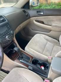 A picture of Honda Accord discussion for a sale serious buyer