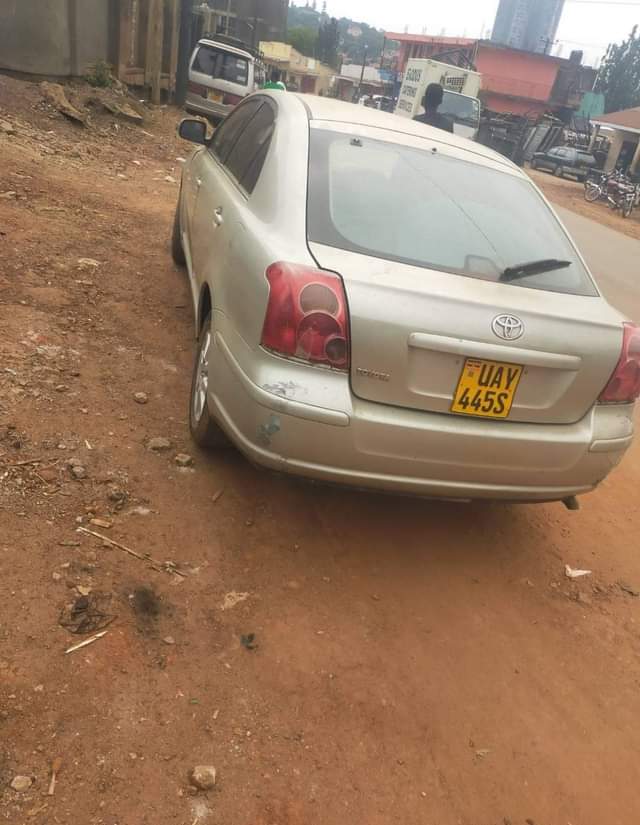 A picture of 2006 TOYOTA Avesis