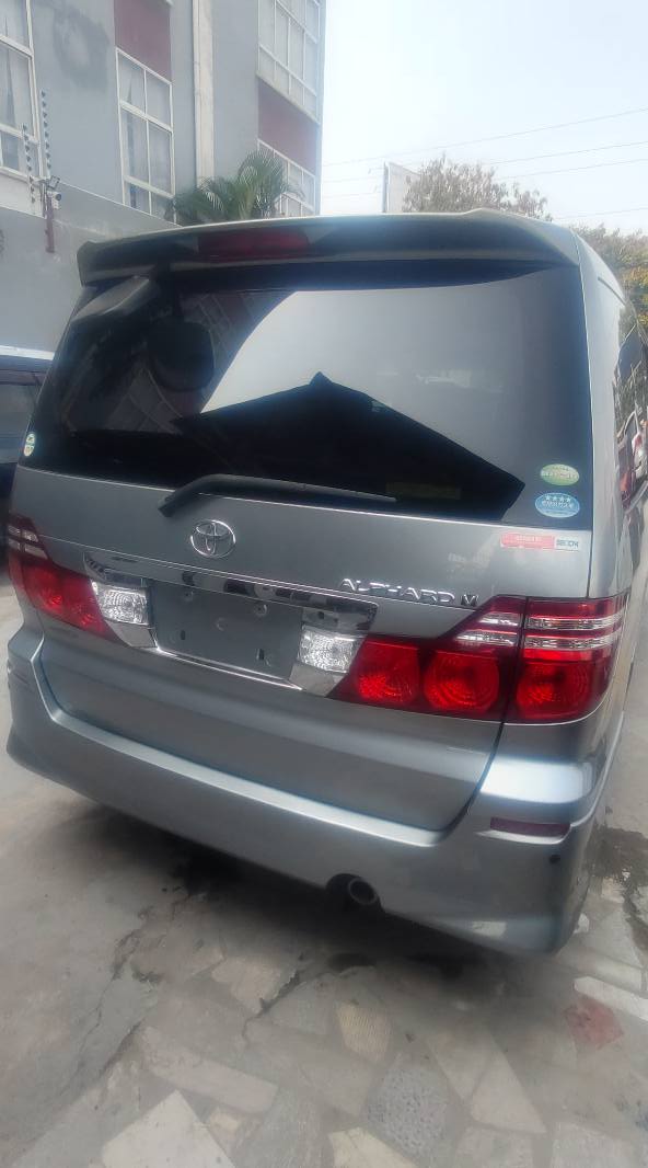 A picture of Toyota Alphard Chasis Whatsapp 0752939329 Kinondoni