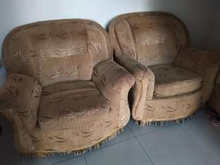 A picture of Fairly used furniture. Pick up kyengera