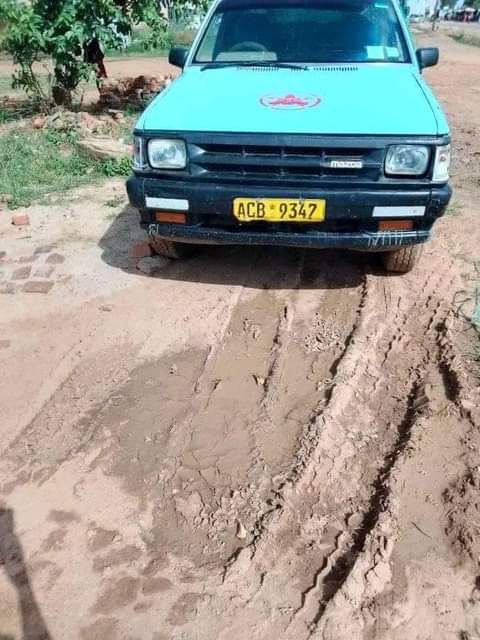 mazda b2200